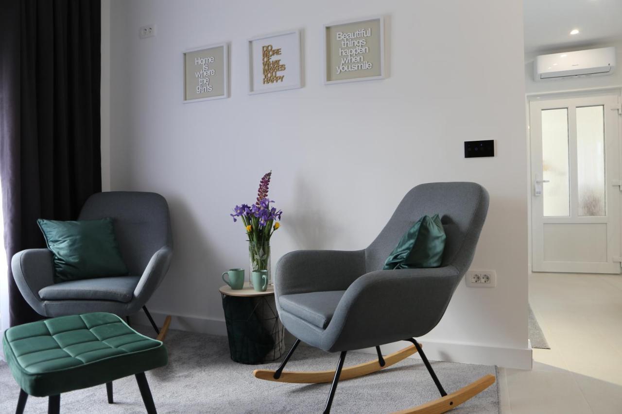 Flora Studio Apartments Korenica Zewnętrze zdjęcie