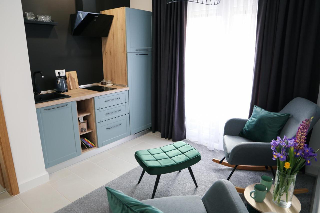Flora Studio Apartments Korenica Zewnętrze zdjęcie